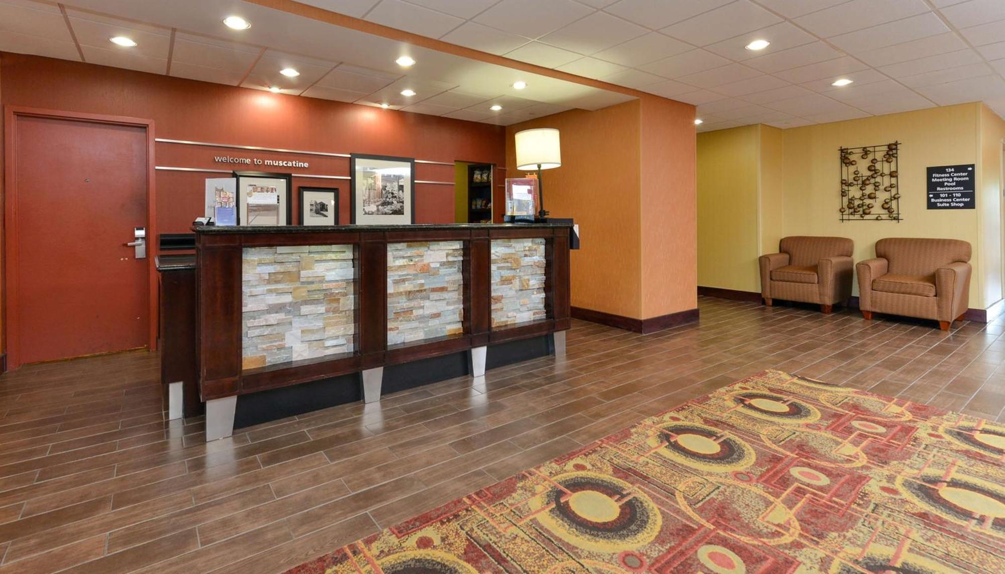 Hampton Inn Muscatine Экстерьер фото
